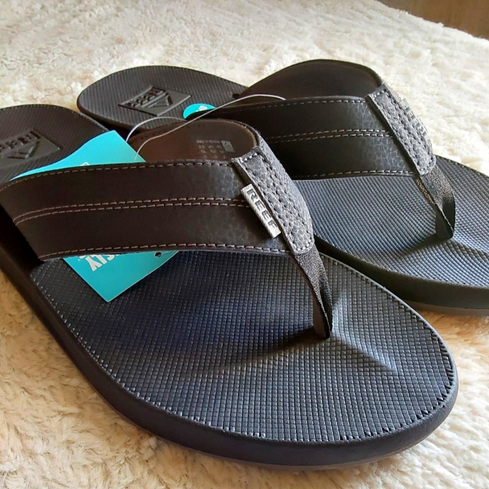 🌺 NWT Men's REEF Black Yoga Foam Flip Flops - Picture 3 of 10
